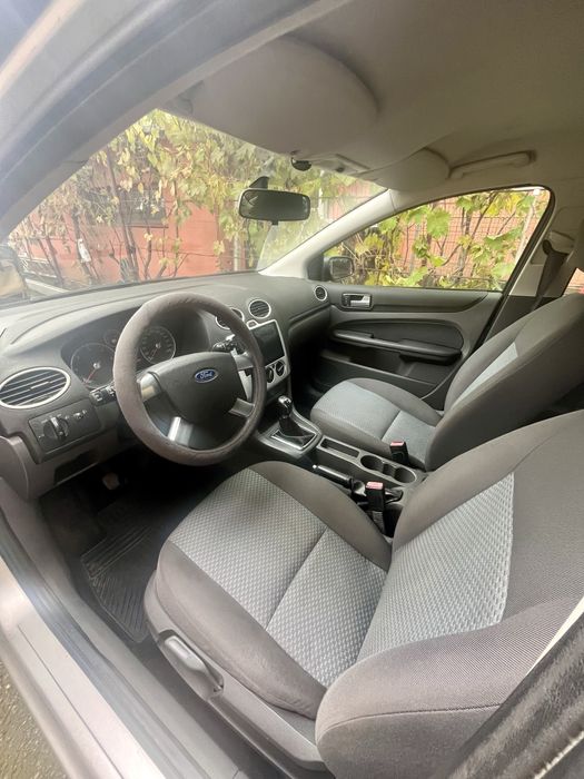Vând Ford Focus 2