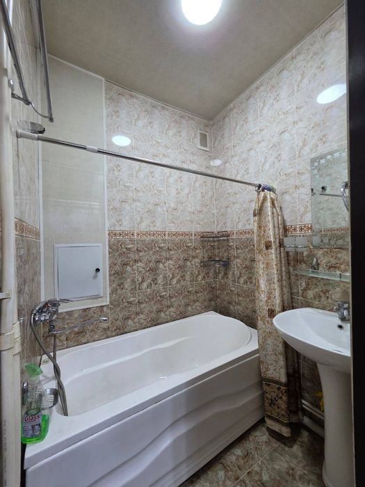 Яккасарай р-он. Площадь-65м2 2/5/9 
Ул.Башлык_Мебел+Техника Евро ремон