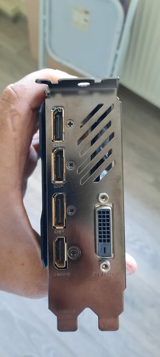 Vând placa video nvidia gtx 1070