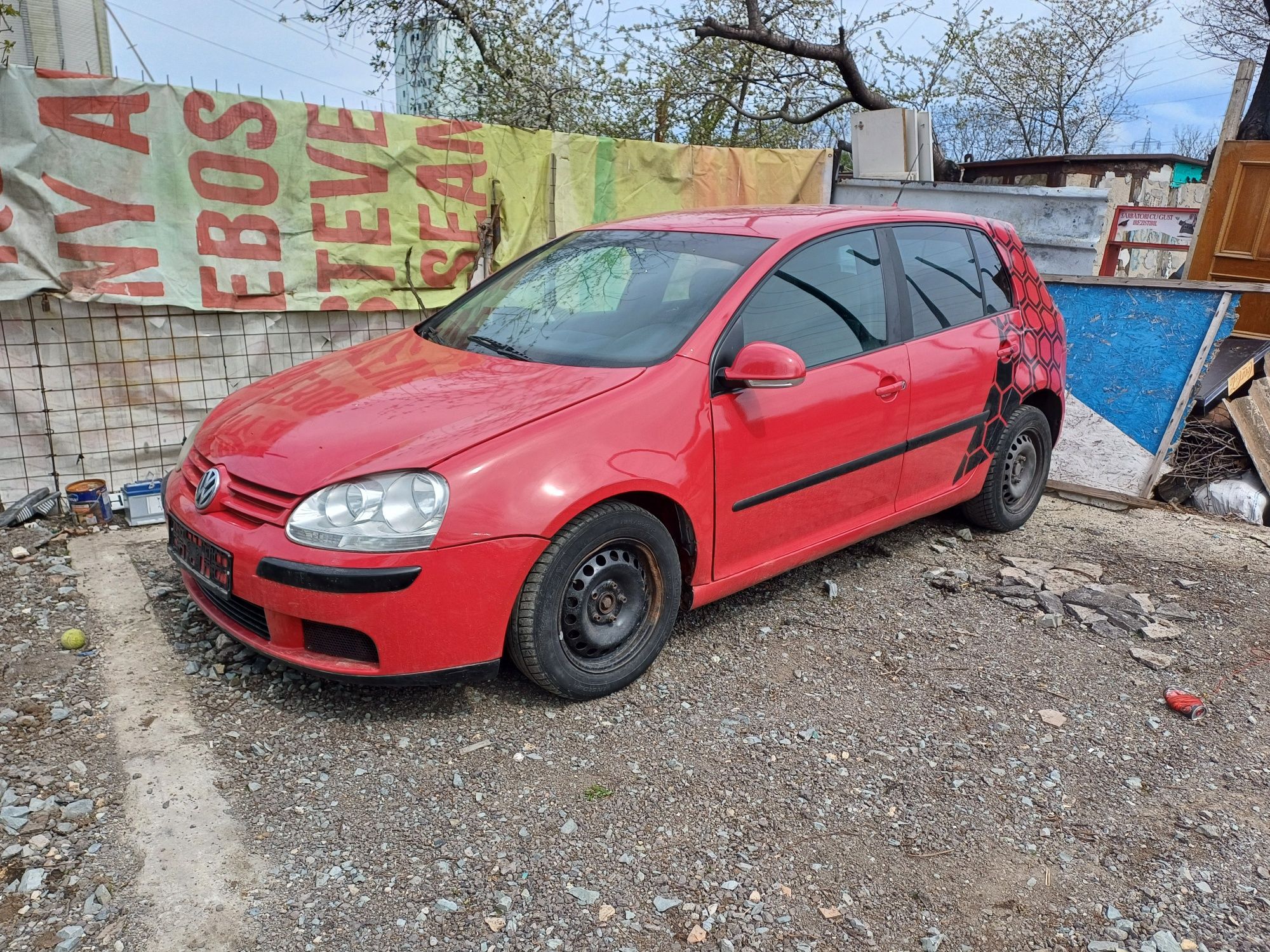 Dezmembrez Vw Golf 5 Benzină 1.4