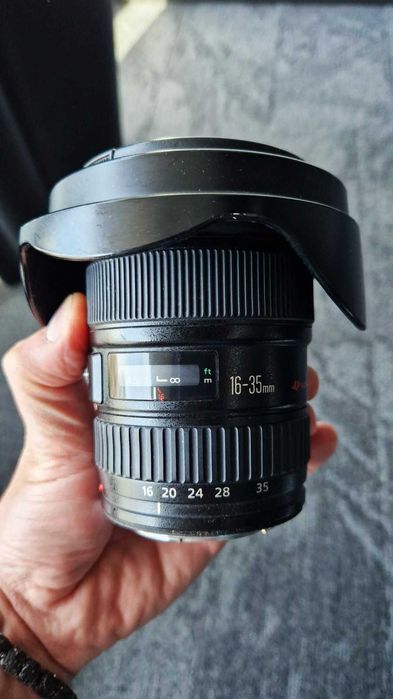 Canon EF 16-35mm f/2.8L USM