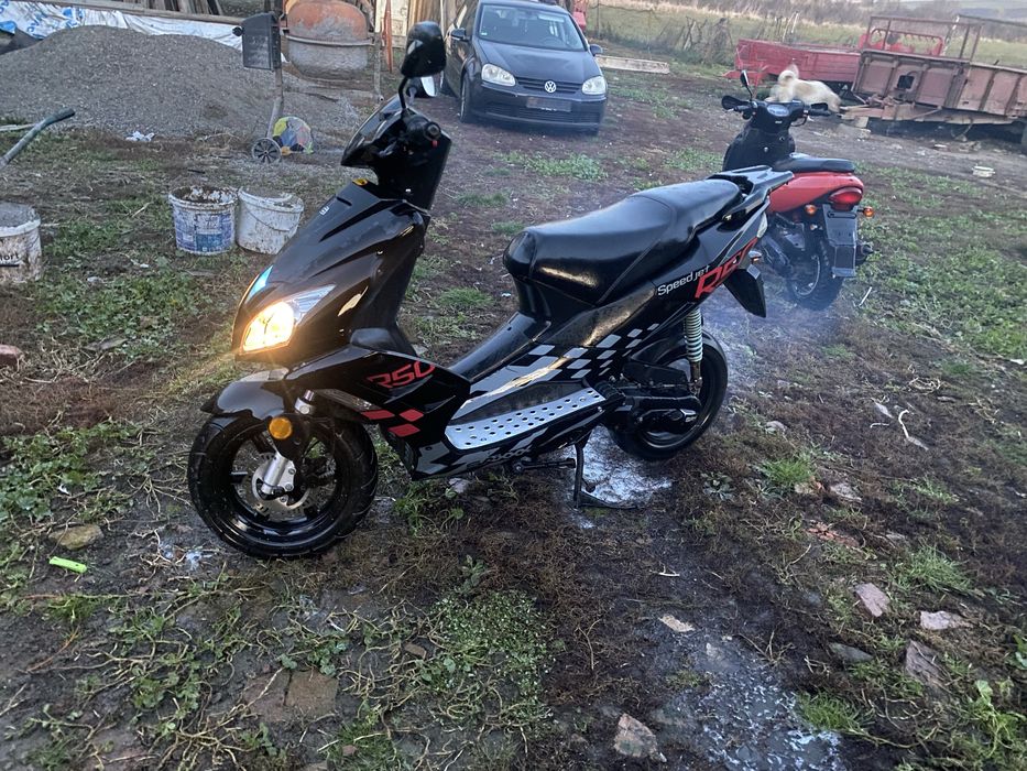 Motoscuter de vanzare