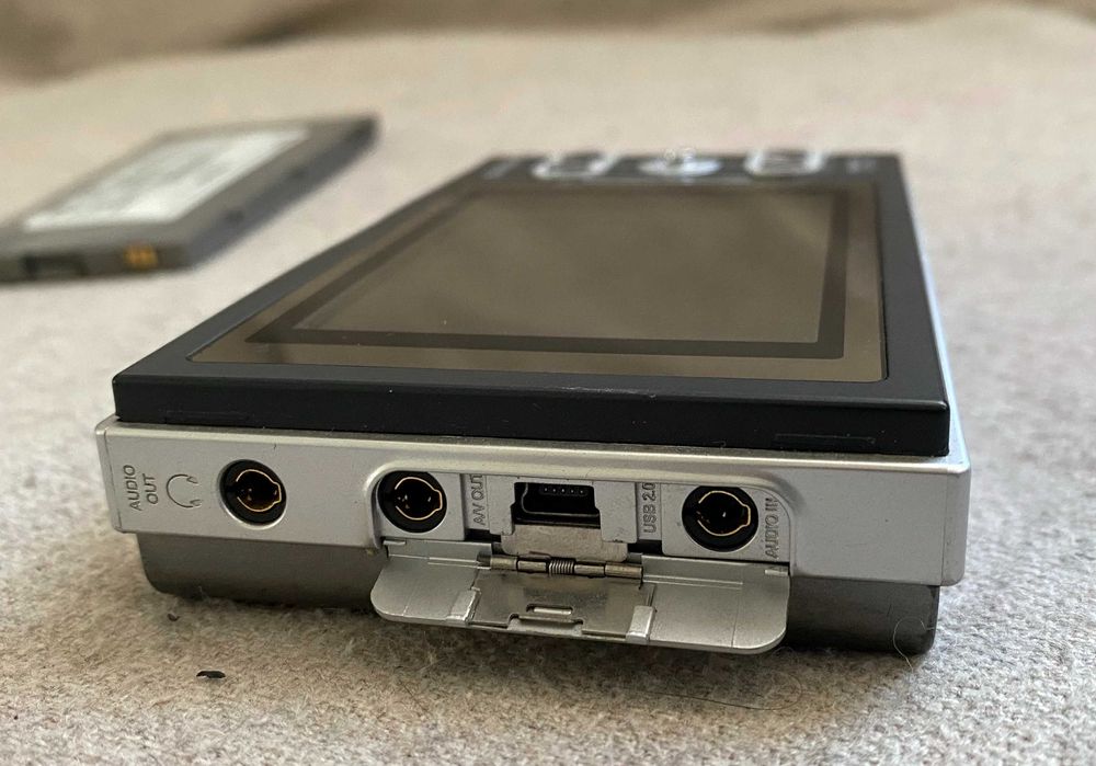 Centrix MVP-120 Portable Multimedia Player – baterie umflată, neprobat