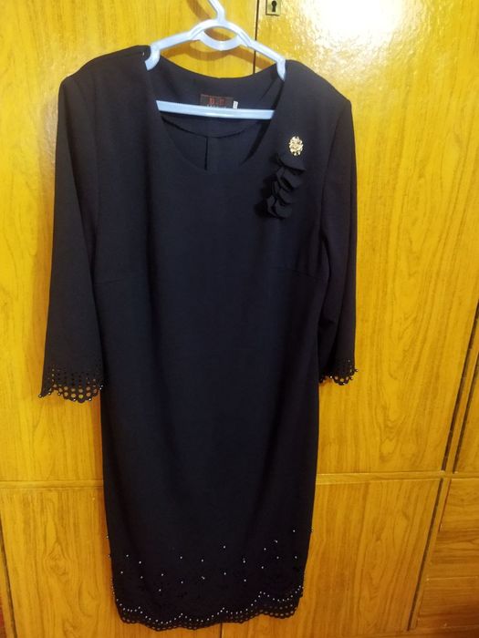 Платье весеннее нарядное