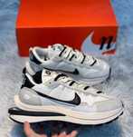 Нови дамски маратонки Sacai x Nike VaporWaffle Sesame and black