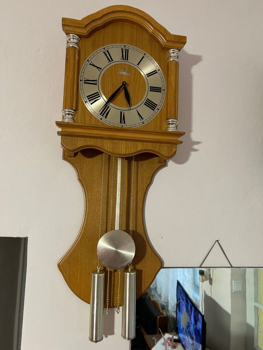 Ceas de perete cu pendul