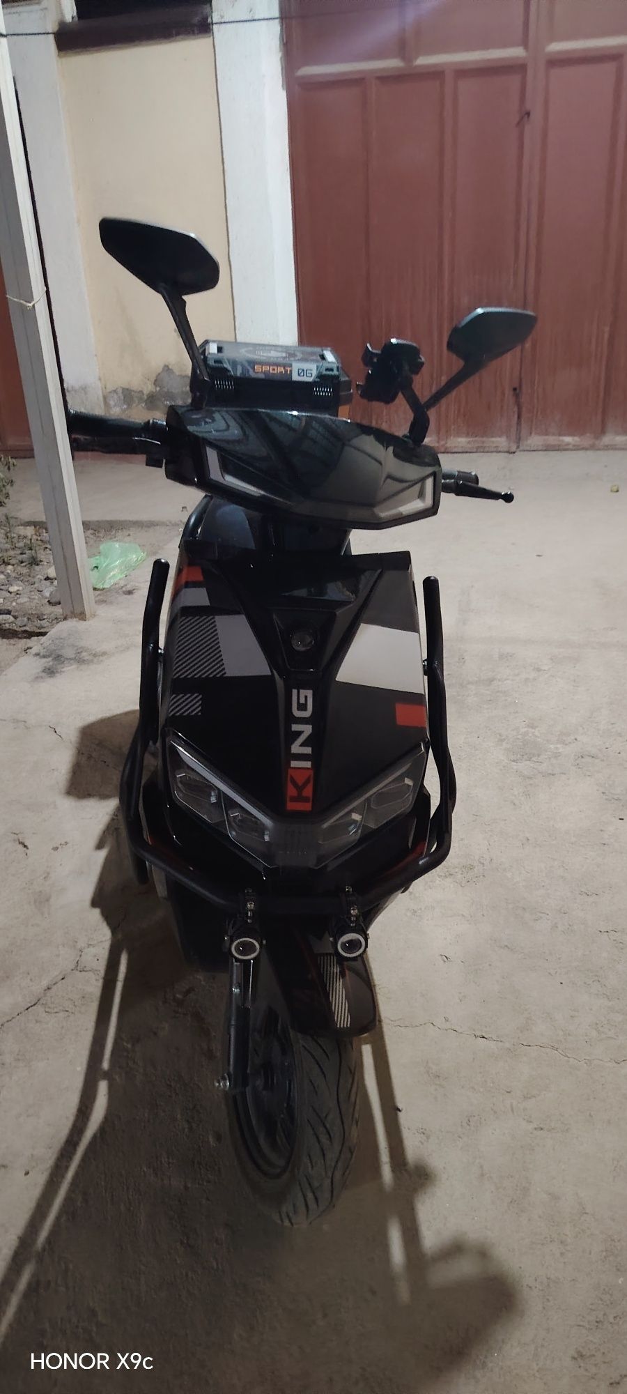 Sukuter electroni king