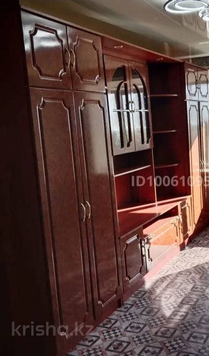 Продам шкаф стенка в хлрошем состоянии