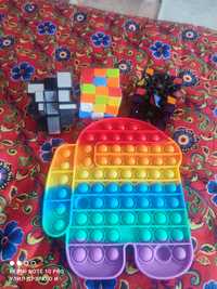 Кубик рубик попит
