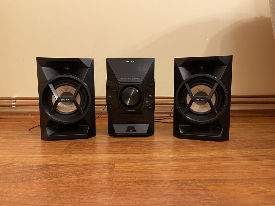 Combina Audio Sony EC619IP, 2x60W, CD Player, iPhone Docking, FM, USB
