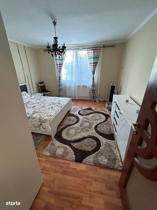 De vanzare garsoniera mobilata Pret 35.000e