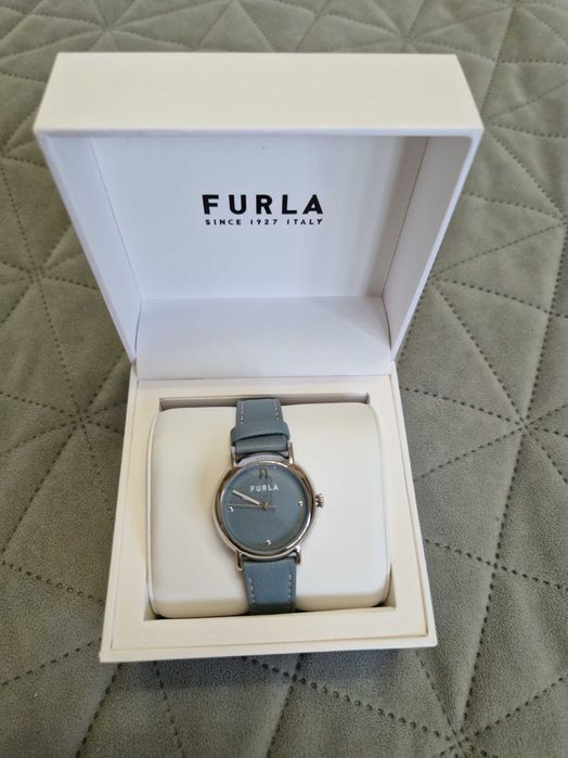 Часовник на #Furla