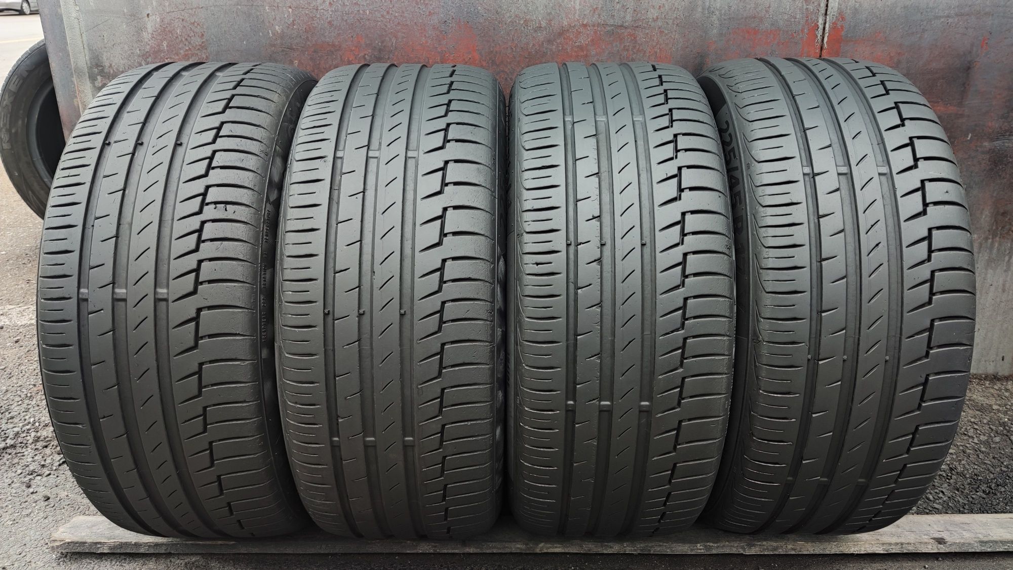 4бр. летни гуми 225/45/17 Continental Premium Contact 6
7mm
dot23
Добр
