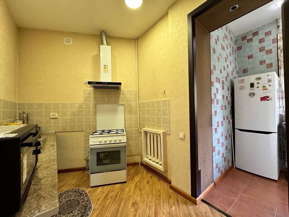 3 ком 90м2 высокие потолки у метро Буюк Ипак Йули (Максим Горький, БИЙ