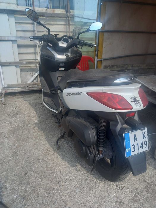 Скутер Yamaha X-MAX 250i