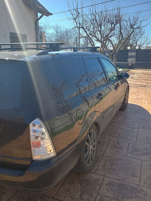 Vând Ford focus benzina gpl