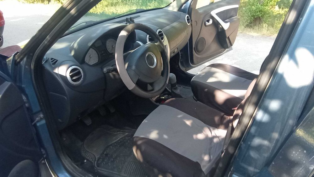 Dacia Logan 1.6 16V A/C ok 2009