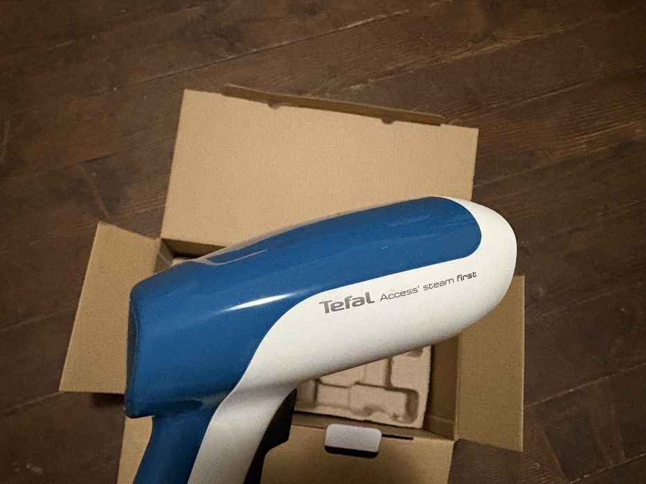 Вертикален уред за гладене с пара - Tefal