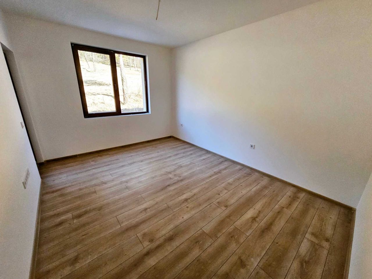 Продава се Тристаен апартамент в Велинград - 89 кв.м за 1198 €/кв.м - Снимка #4