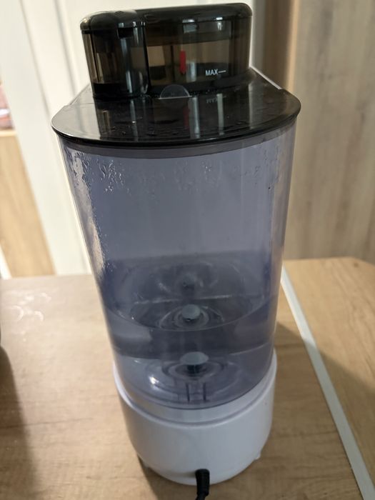 Машина за адаптиряно мляко Easy Baby