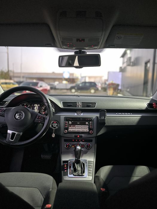 Volkswagen Passat B7 2.0 TDI DSG – 140 CP – 2012