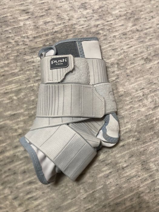 Наглезенка push braces