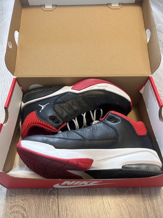 Air Jordan Max Aura 3 - 42,5 номер Оригинални!