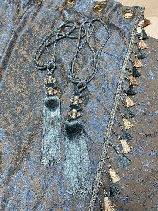 Шторы на люрексах с подхватами