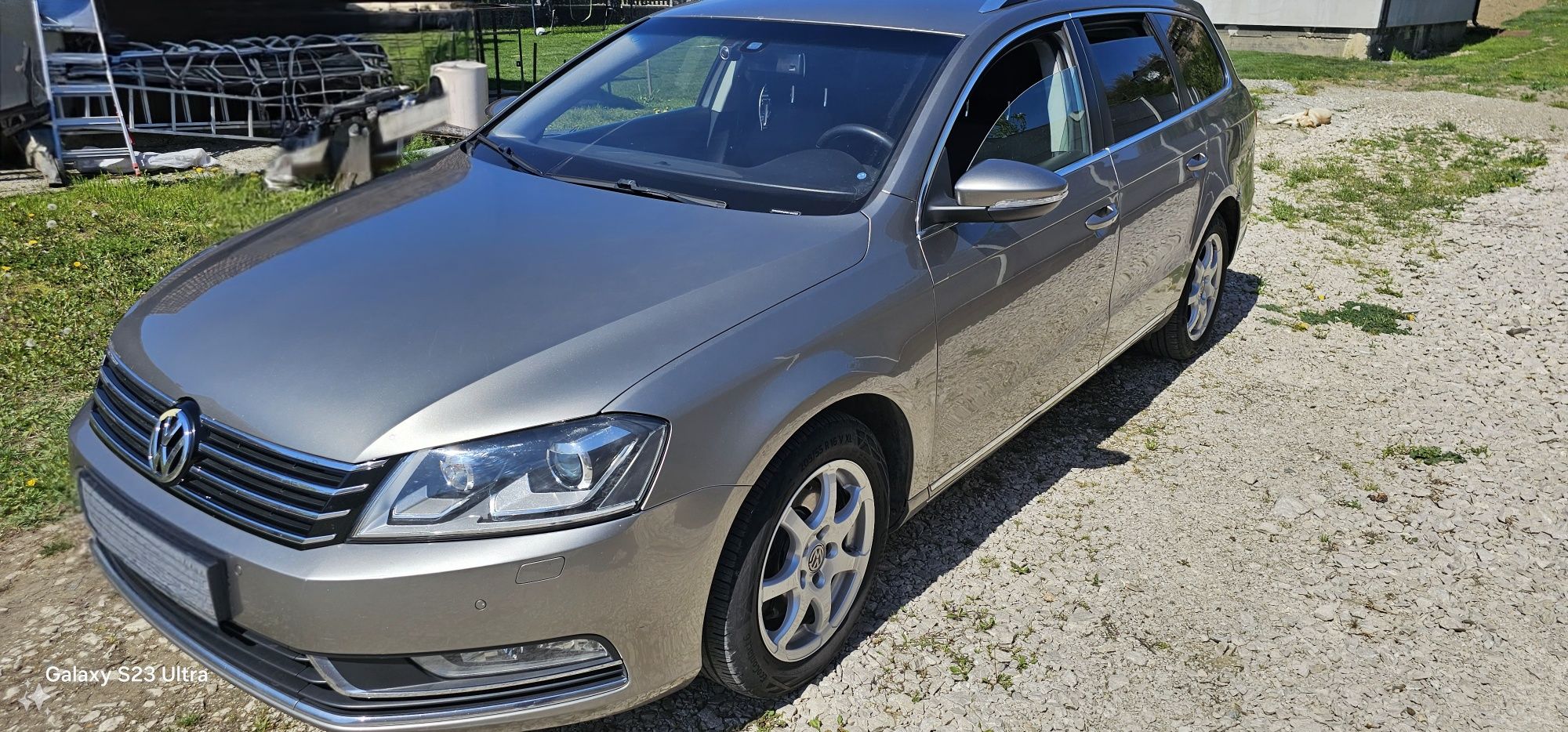 Vând Volkswagen PASSAT B7 2012