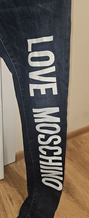 Love Moschino дънки