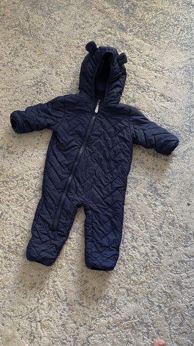 Продам осенние комбинезоны 80 размер