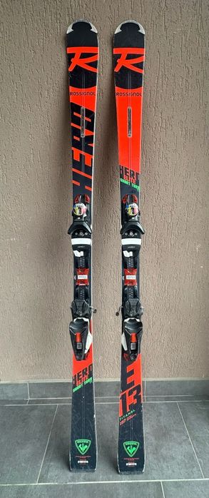 Skiuri Rossignol
