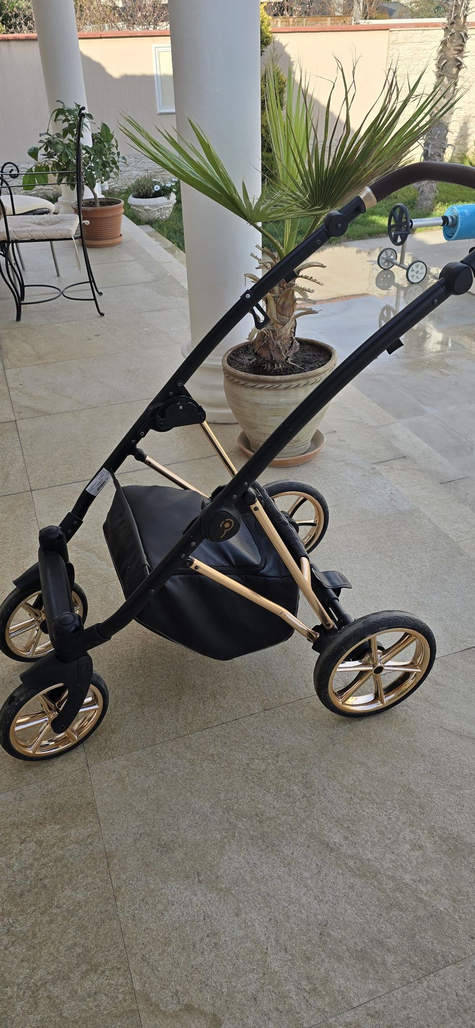 Бебешка количка Babyactive