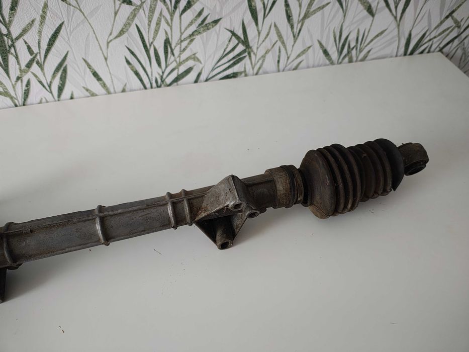 Vand caseta de directie Dacia 1300