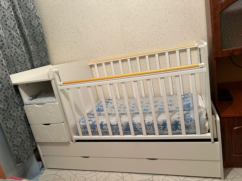 Кроватка трансформер с матрасом, новые бортики и одеяло в подарок