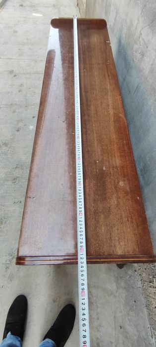 Столик не большой шкафчик