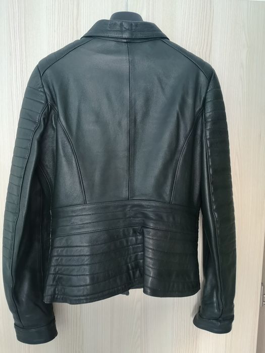 Vând geaca de piele verde