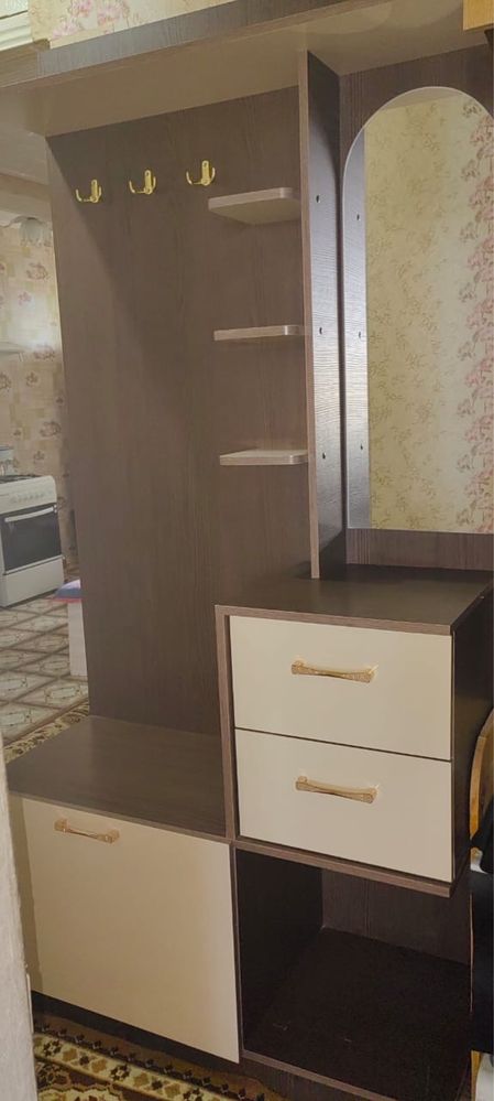 Продам прихожую!