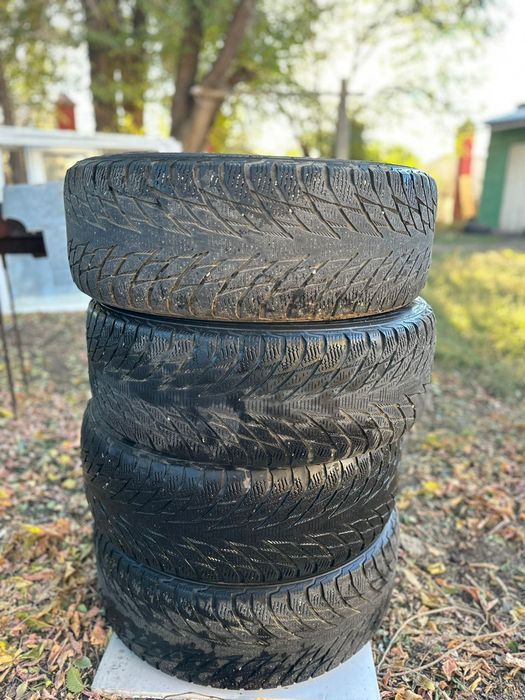 Продам зимнюю резину