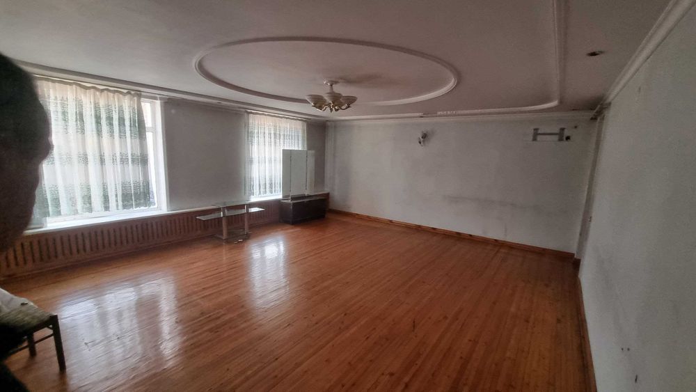 Охунбобоев 8 соток 2 этажли уй СРОЧНО!