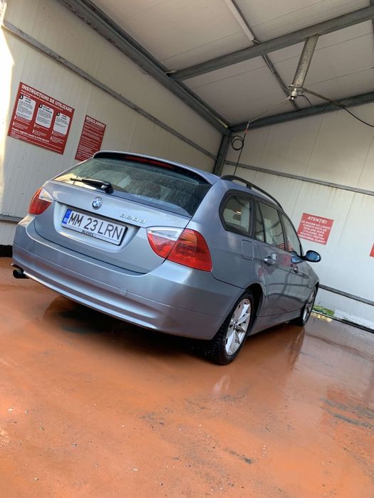 Vând BMW e91  2007 automat