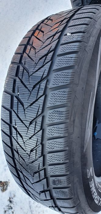 Cauciucuri de iarna. 225.60.17.