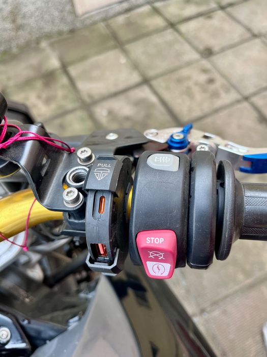 Мотоциклет Bmw f800r 2010г