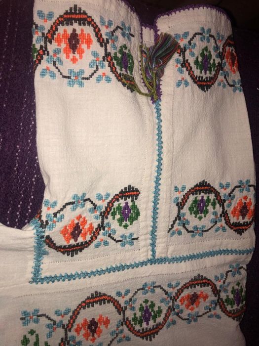 Rochie populara veche