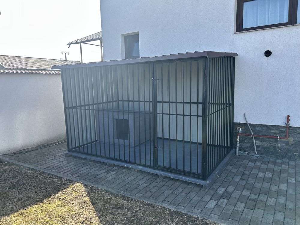 Padoc pentru caini de exterior