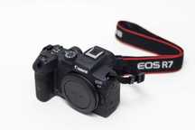 De vanzare Canon R7 body