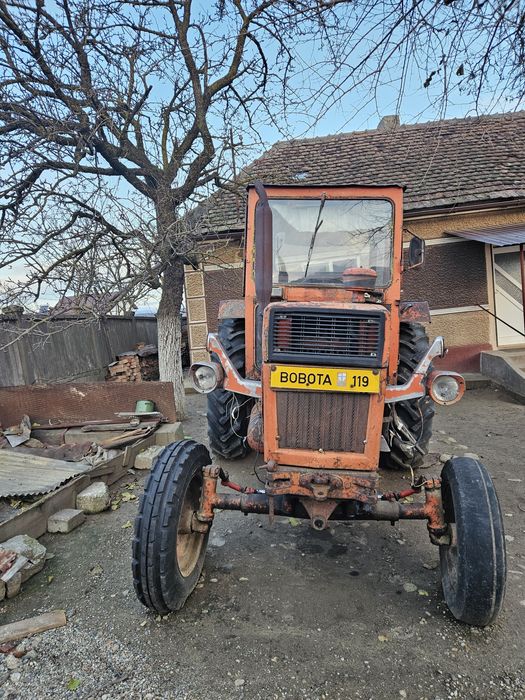 Tractor U 650 cu utilajel