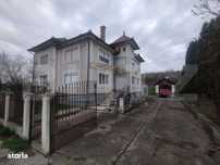 EXCLUSIVITATE! Casa 6 camere, 200 mp+10 ari teren, zona Galati Bistrit