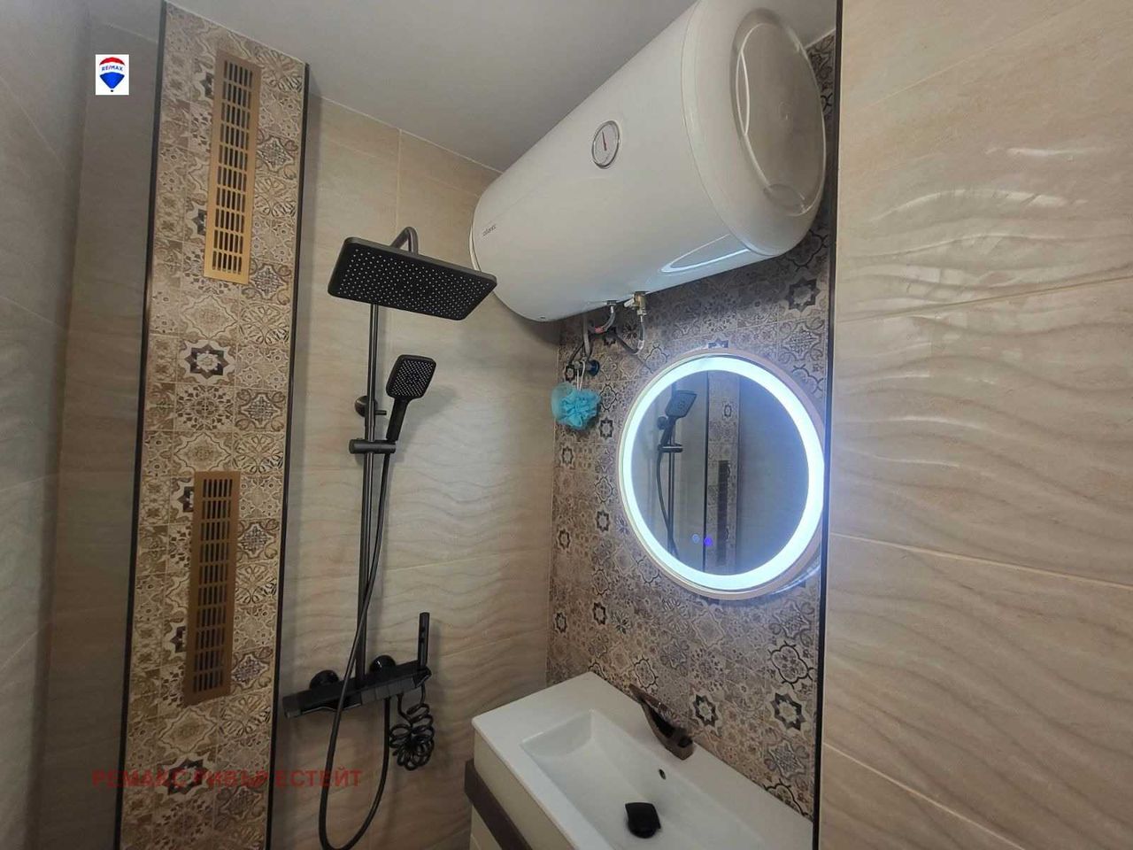 Продава се Двустаен апартамент в Русе, Възраждане - 57 кв.м за 1658 €/кв.м - Снимка #6
