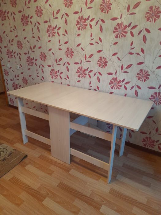 Продам книжка стол